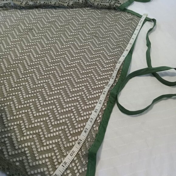 Green stretch hand made lace bathrobe, skirt, or cape - Picture 3 of 4